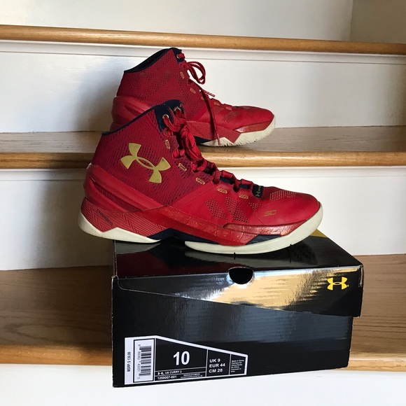 Under Armour Other - Under Armour basketball sneakers .